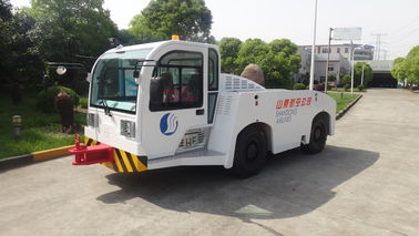 Cina Keamanan Diesel Tow Tractor, Air Towing Equipment Suspension Driver Seat pemasok
