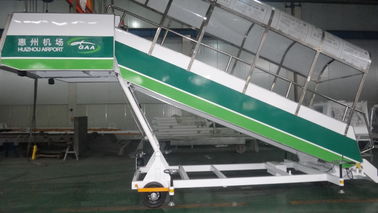 Cina Non Slip Penumpang Boarding Tangga, Aircraft Step Ladder CE Disetujui pemasok